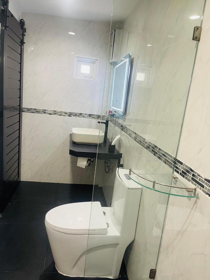 Thonglor Suites Hotel Bangkok Buitenkant foto