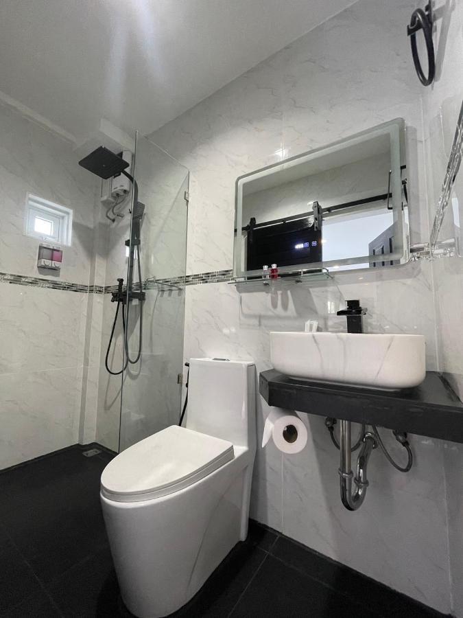 Thonglor Suites Hotel Bangkok Buitenkant foto