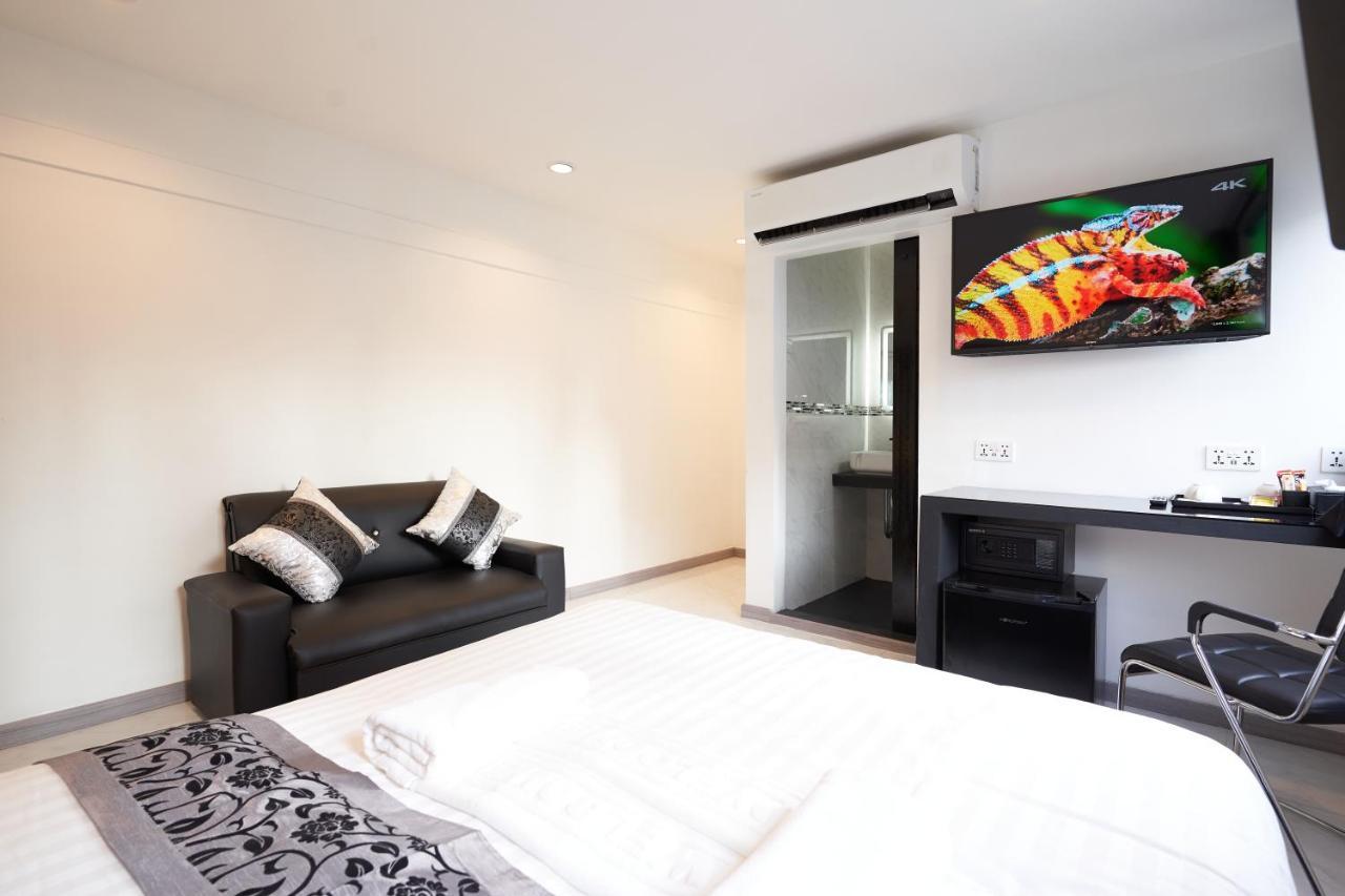 Thonglor Suites Hotel Bangkok Buitenkant foto