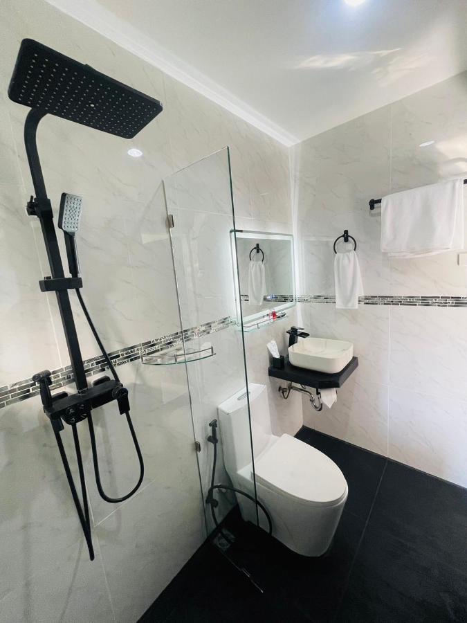 Thonglor Suites Hotel Bangkok Buitenkant foto