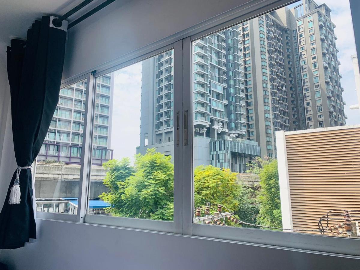 Thonglor Suites Hotel Bangkok Buitenkant foto