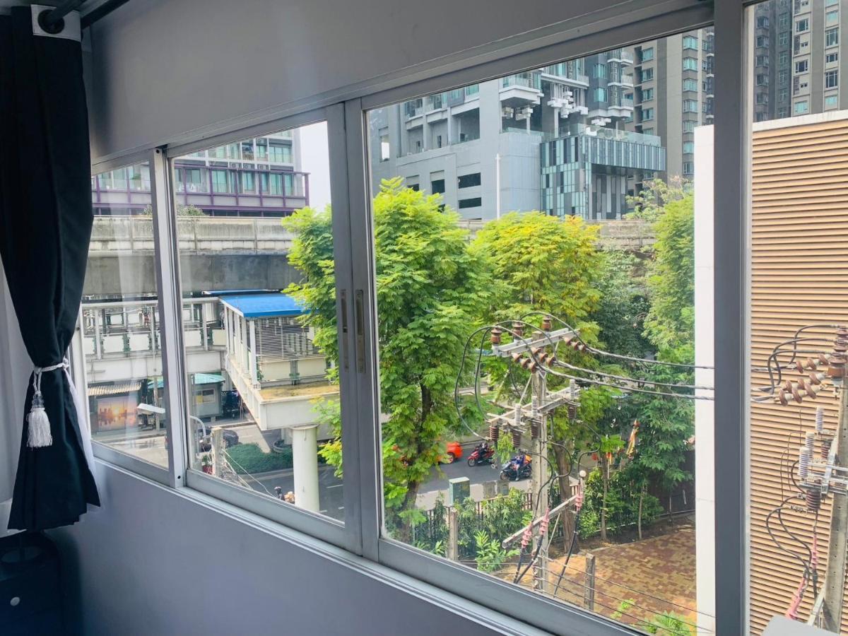 Thonglor Suites Hotel Bangkok Buitenkant foto