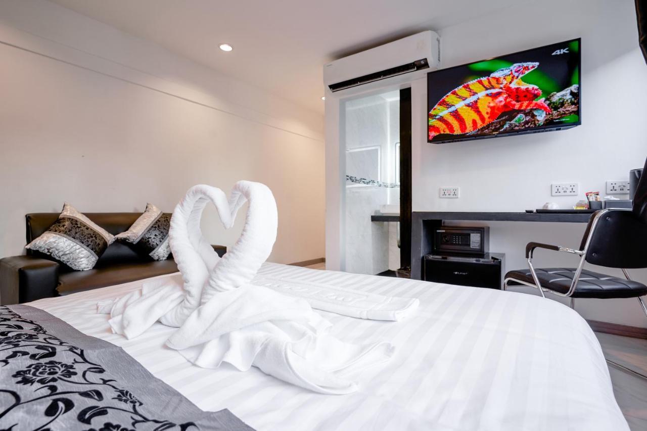 Thonglor Suites Hotel Bangkok Buitenkant foto