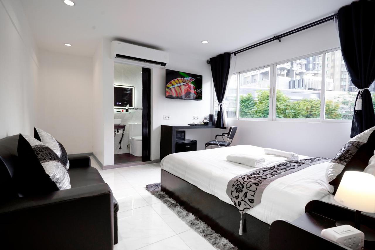 Thonglor Suites Hotel Bangkok Buitenkant foto