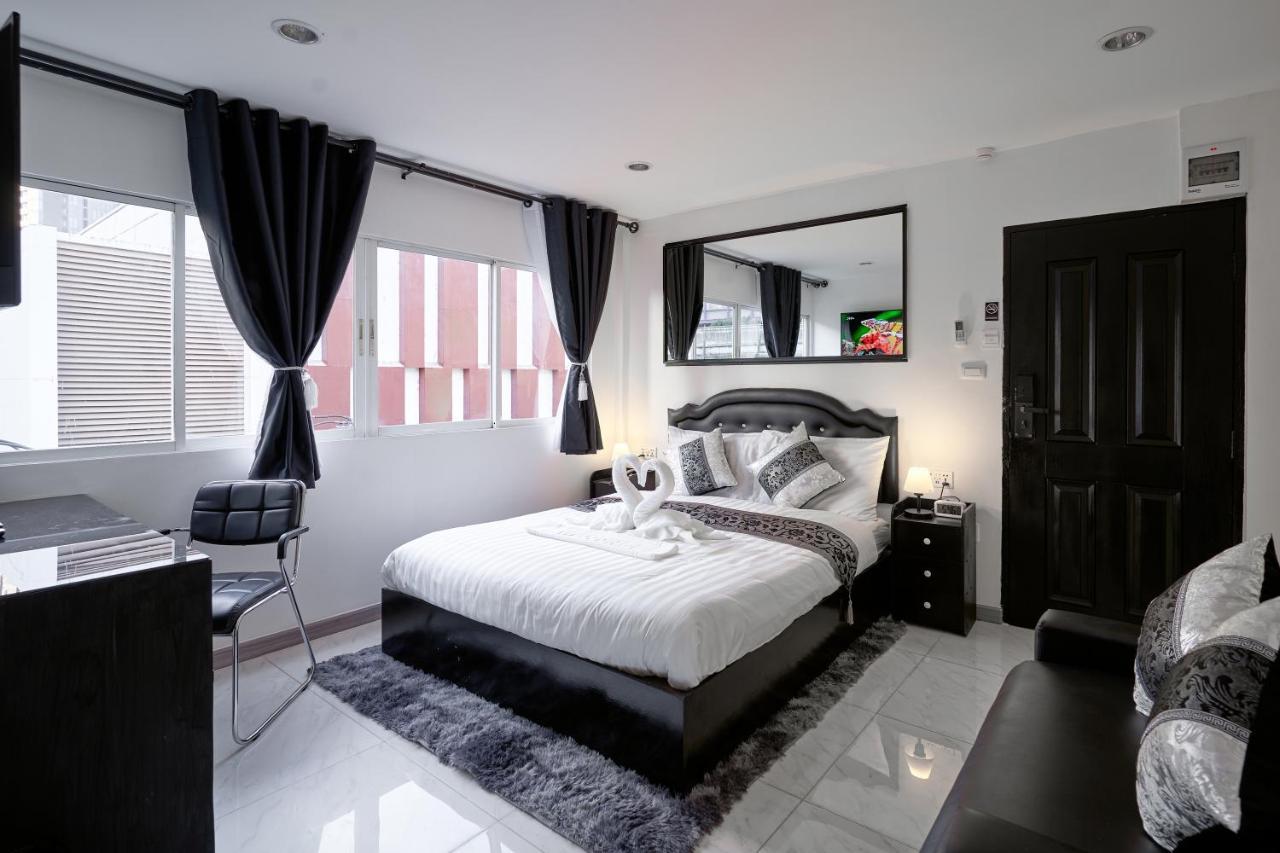 Thonglor Suites Hotel Bangkok Buitenkant foto